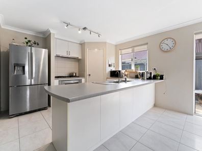 21 Montane Turn, Banksia Grove WA 6031