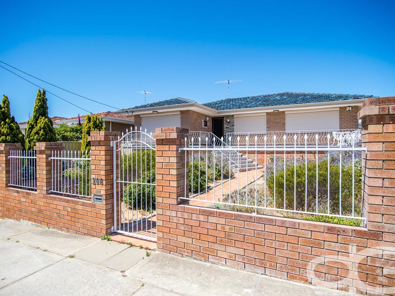 208 Rockingham Road, Hamilton Hill