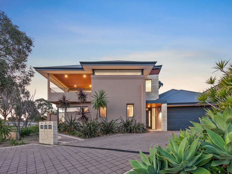 2A Phillips Place, Karrinyup