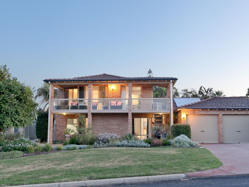 12 Riley Road, Kardinya