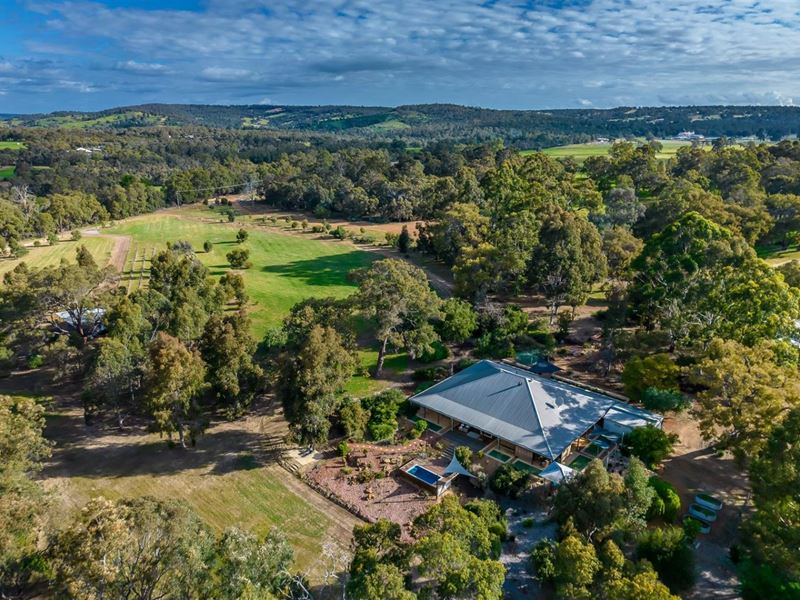 15 McGlew Road, Lower Chittering WA 6084