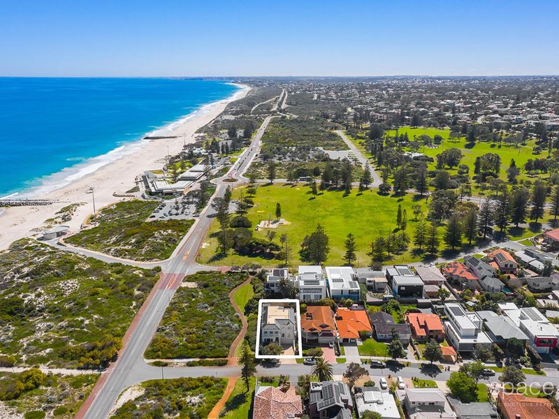 34 Boscombe Avenue, City Beach