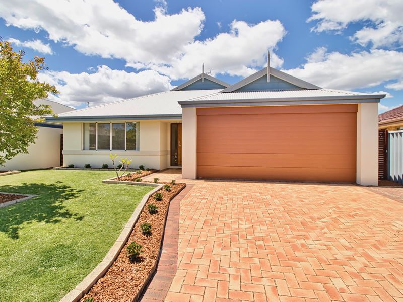 5 Woodwind Way, Rockingham WA 6168