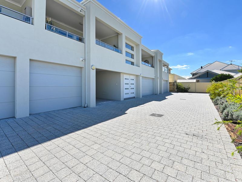 9/8 Nemagold Grove, Coogee