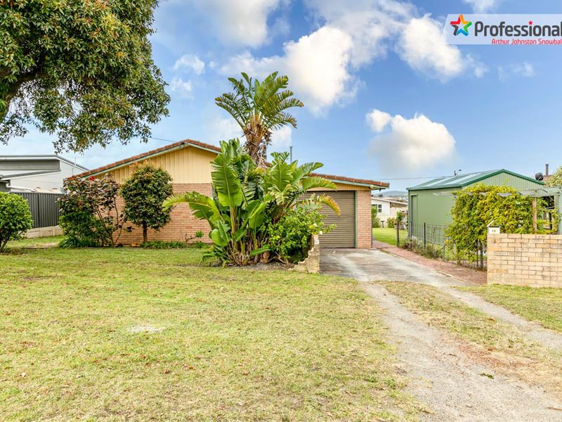 16 Leslie Street, Yakamia
