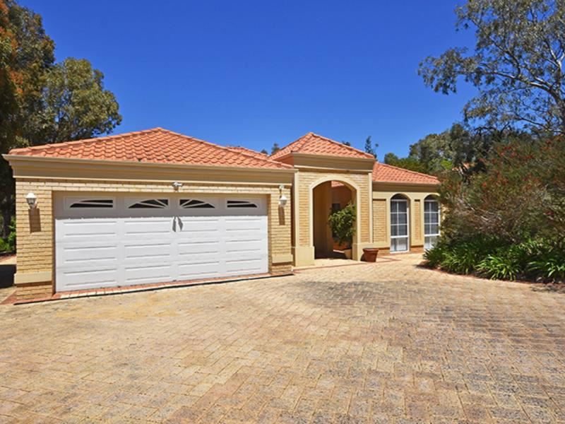 15 Cardinal Drive, The Vines WA 6069