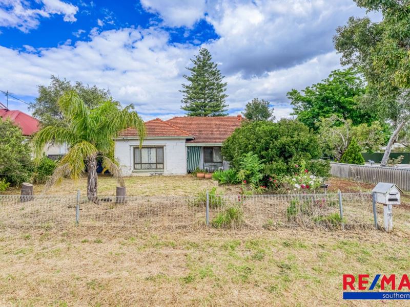 90 Lacey Street, Beckenham WA 6107