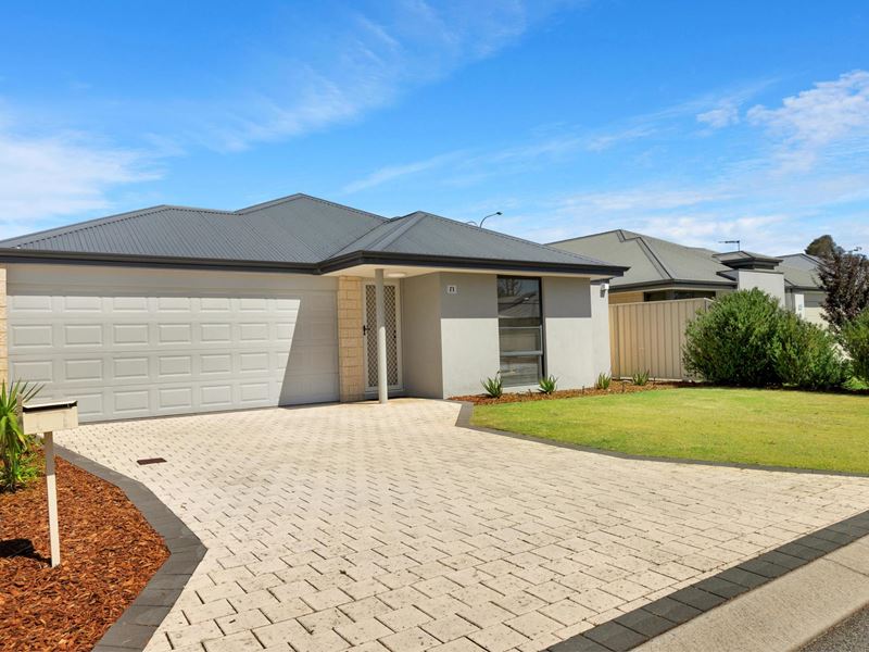 17 Mariposa Gardens, Success