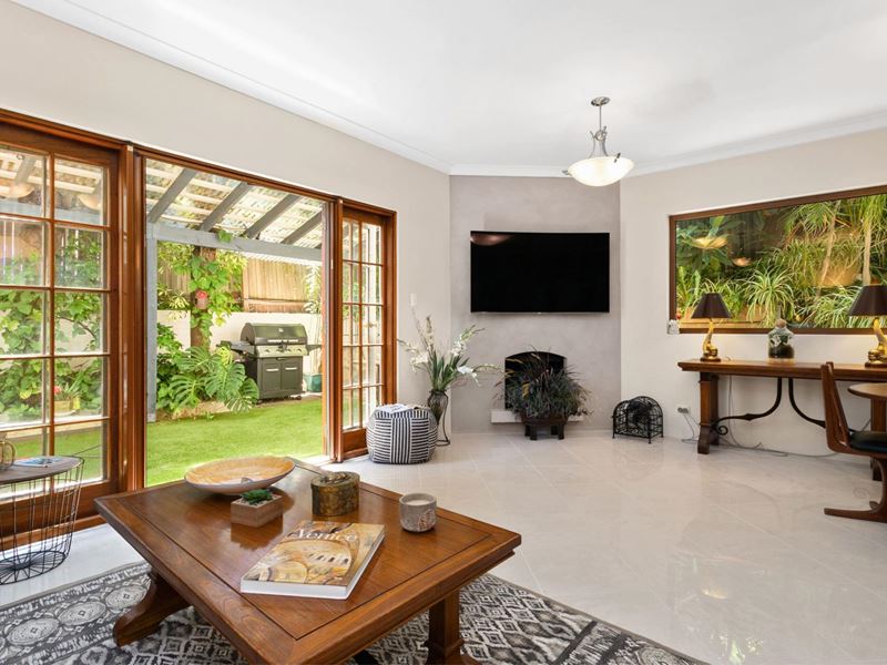 4/10 Arthur Street, Shenton Park