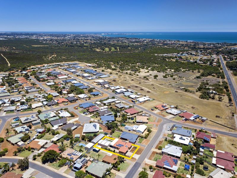 14 Tallarook Way, Waggrakine