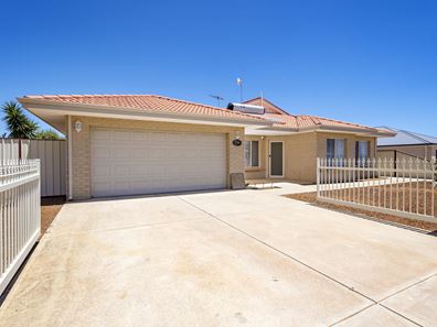 14 Tallarook Way, Waggrakine WA 6530