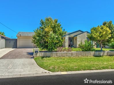 4 Rydal Court, Cooloongup WA 6168