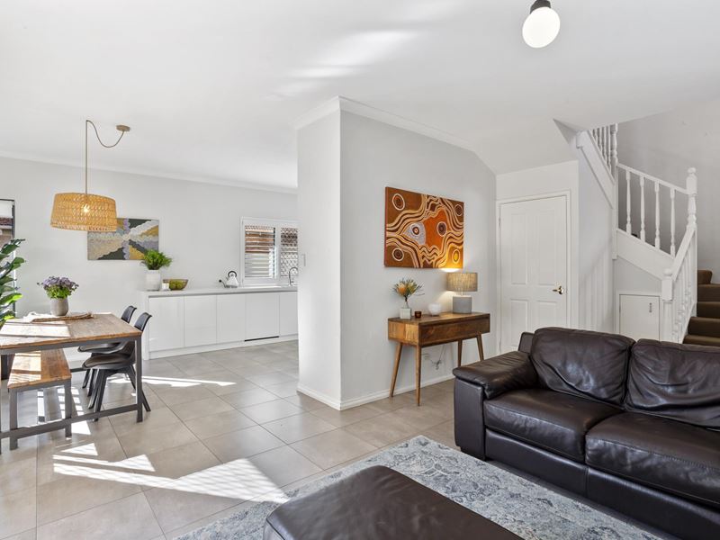 2/105 Mary Street, Como