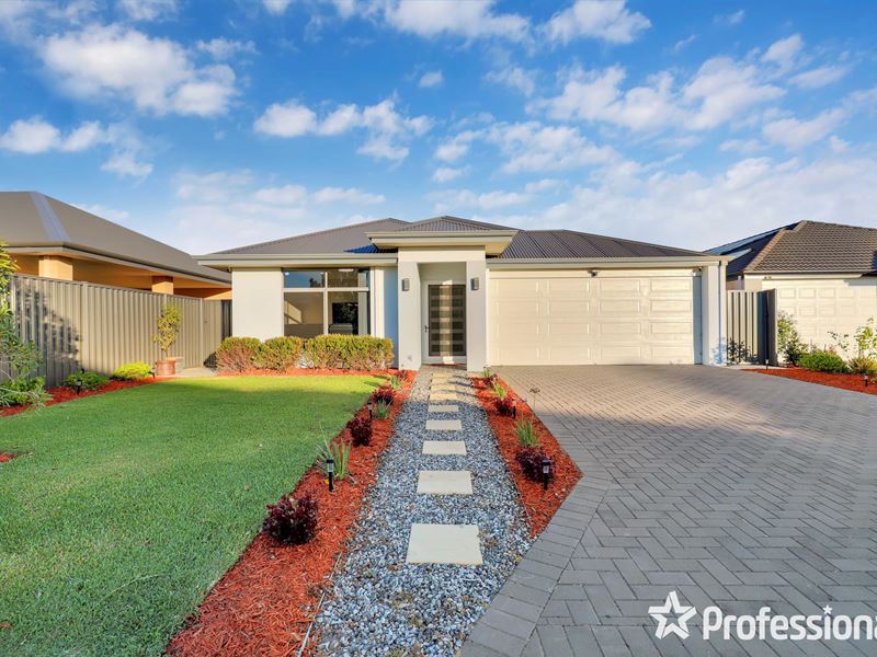 11 Everlasting Avenue, Piara Waters WA 6112