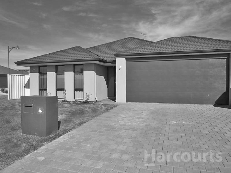 11 Balclutha Crescent, Madora Bay WA 6210