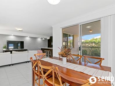 36 Sciano Avenue, Success WA 6164