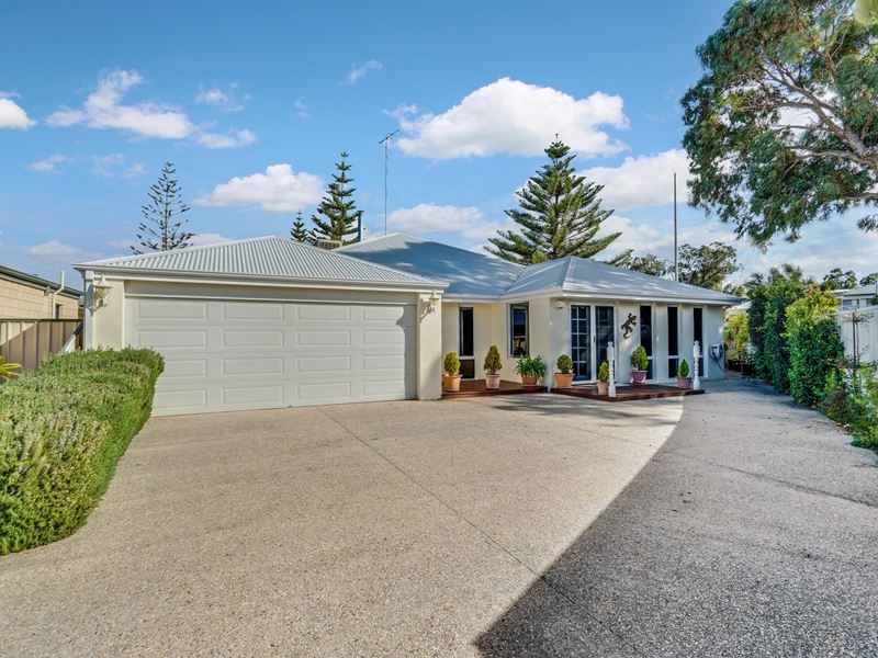30 Sulina Rise, Falcon