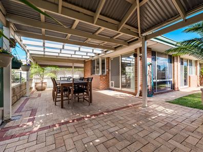 15b Henrietta Street, Bayswater WA 6053