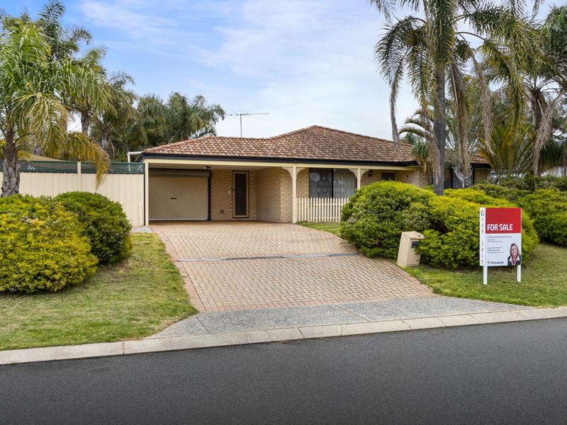 16 Roscommon Crescent, Orelia WA 6167