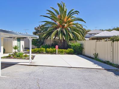 6/18 Waller Street, Rockingham WA 6168