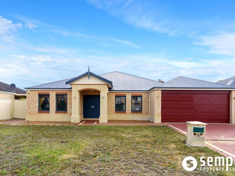 5 Bremer Way, Success WA 6164