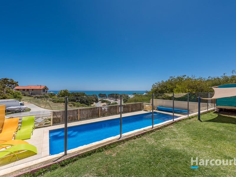 18 Coastal Rise, Quinns Rocks