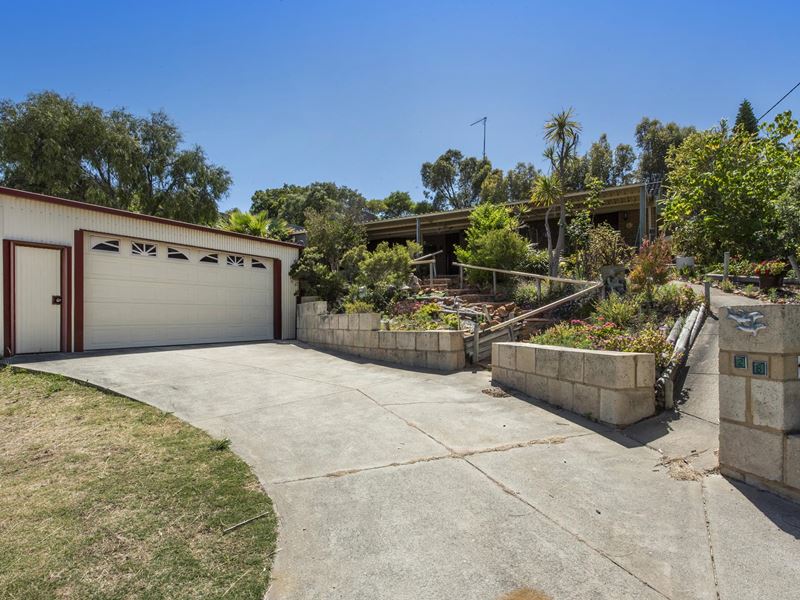 28 Minderoo Crescent, Golden Bay