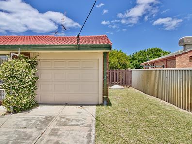 81 Haselmere Circus, Rockingham WA 6168