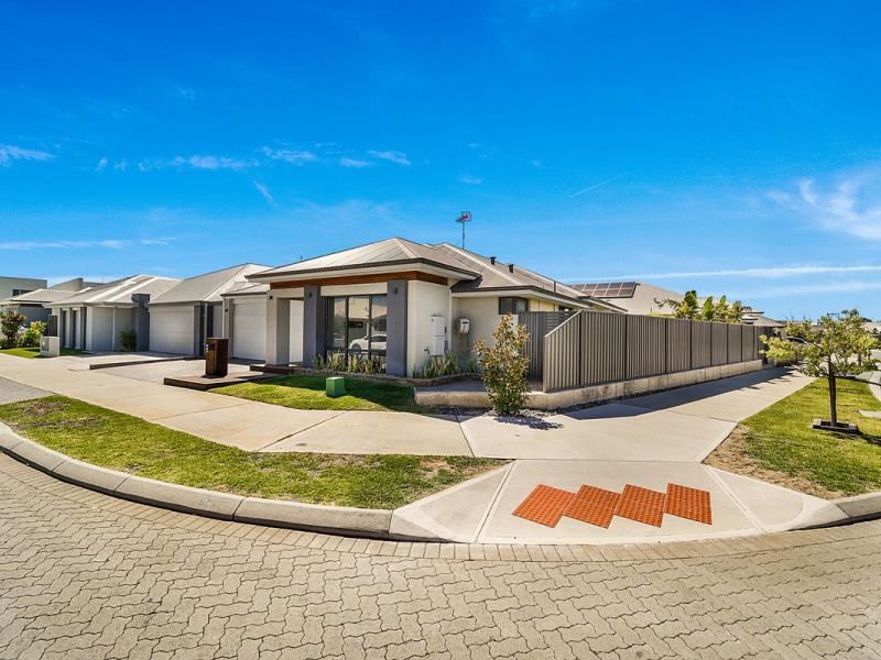 2 Peridot Street, Treeby