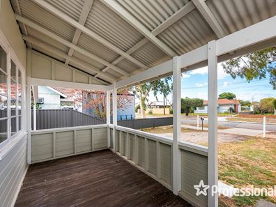 39 Ewart Street, Midvale WA 6056