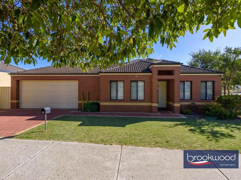 11 Kay Place, Midland