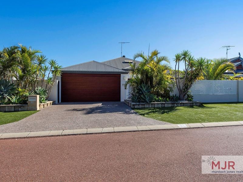 31 Governor Drive, Falcon