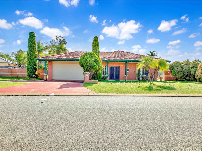 32 Waten Place, Canning Vale WA 6155