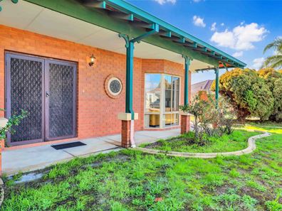 32 Waten Place, Canning Vale WA 6155