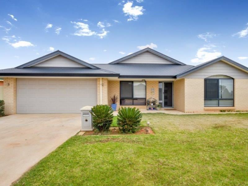 2 Moir Street, Broadwood