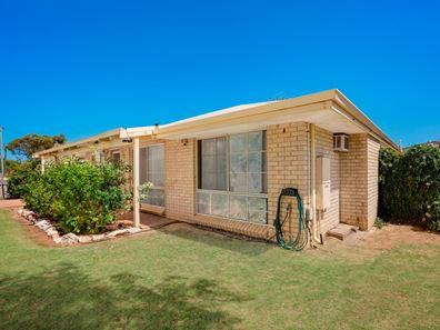 14 Nerrel Street, Waggrakine WA 6530