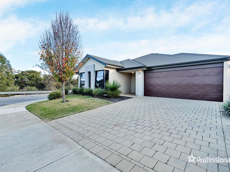 12 Aldine Ridge, Aveley