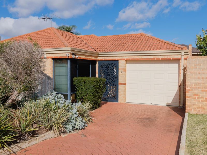 6/18-20 The Crescent, Redcliffe