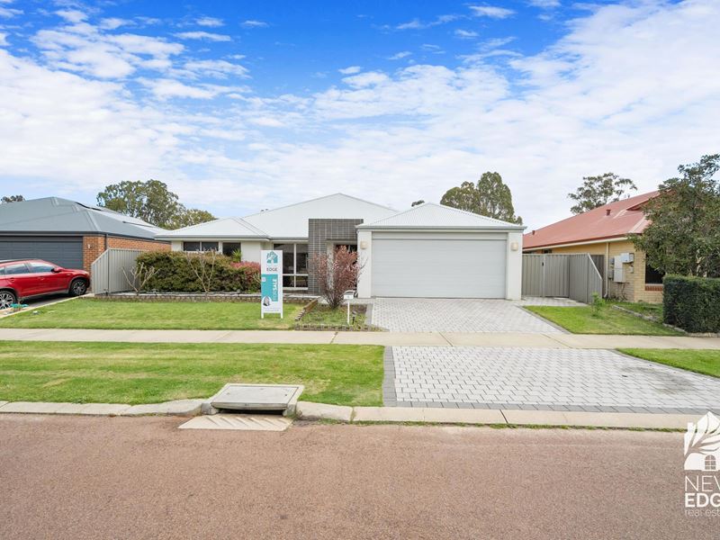 8 Millard Way, Byford