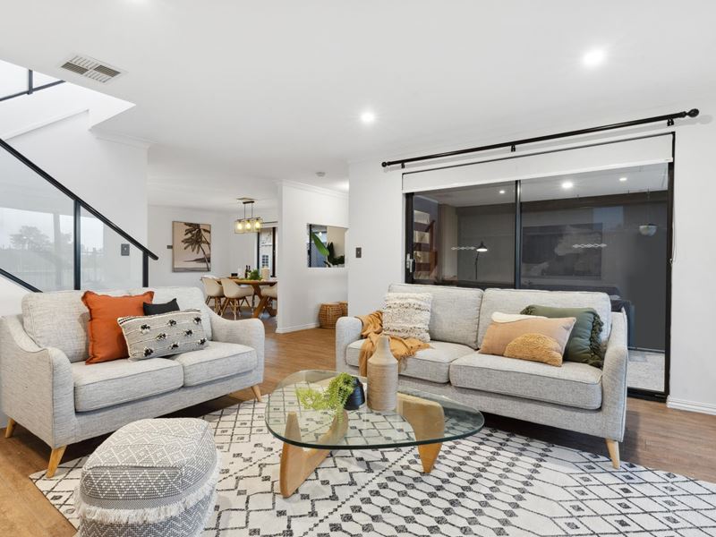 15 Sabro Lane, Caversham