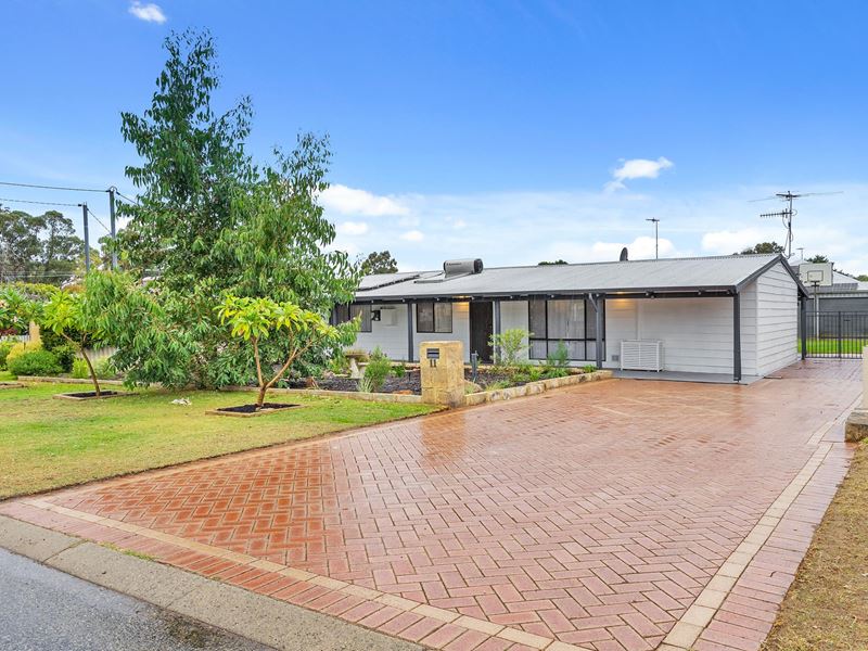 11 Third Avenue, Mandurah