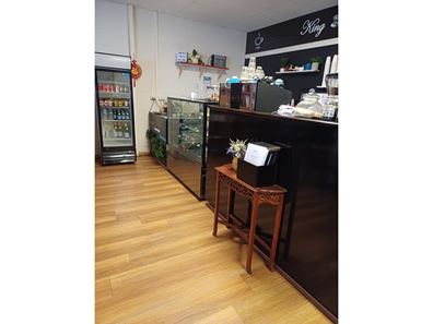 Food/Hospitality - A lovely café for sale