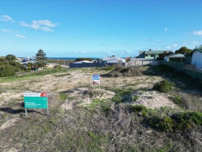 32 Edwards  Street, Seabird WA 6042