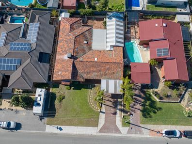 24 Doveridge Drive, Duncraig WA 6023