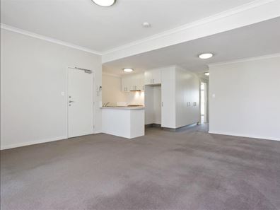 33/30 Malata Crescent, Success WA 6164