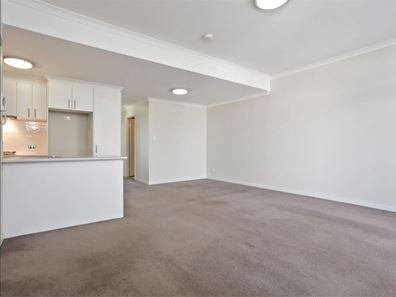 33/30 Malata Crescent, Success WA 6164