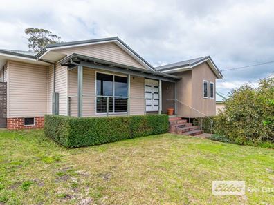 10 Champion Street, Mira Mar WA 6330