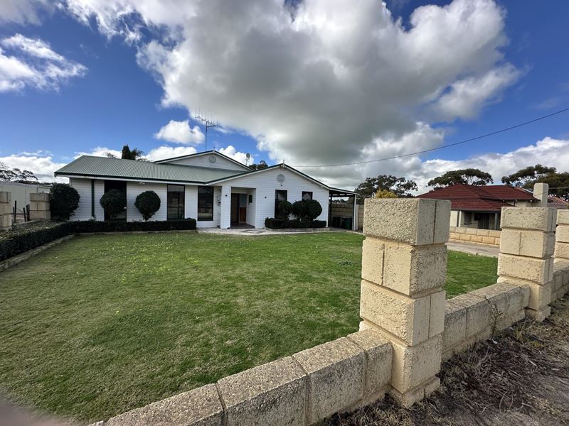 52 Yougenup Road, Gnowangerup WA 6335