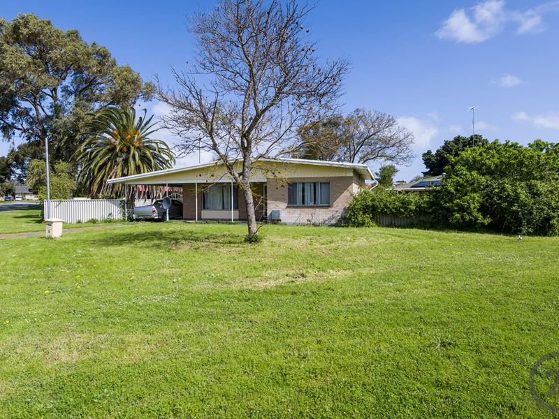 5 Forward Street, Mandurah WA 6210