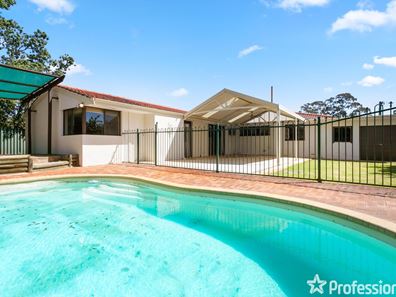 37 Riga Crescent, Willetton WA 6155